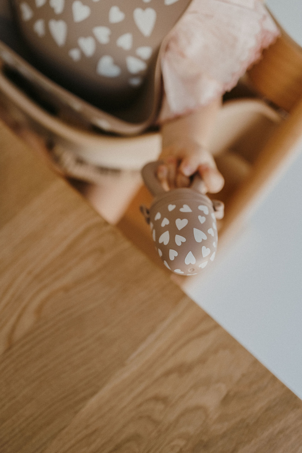 Tétine grignoteuse - Love taupe